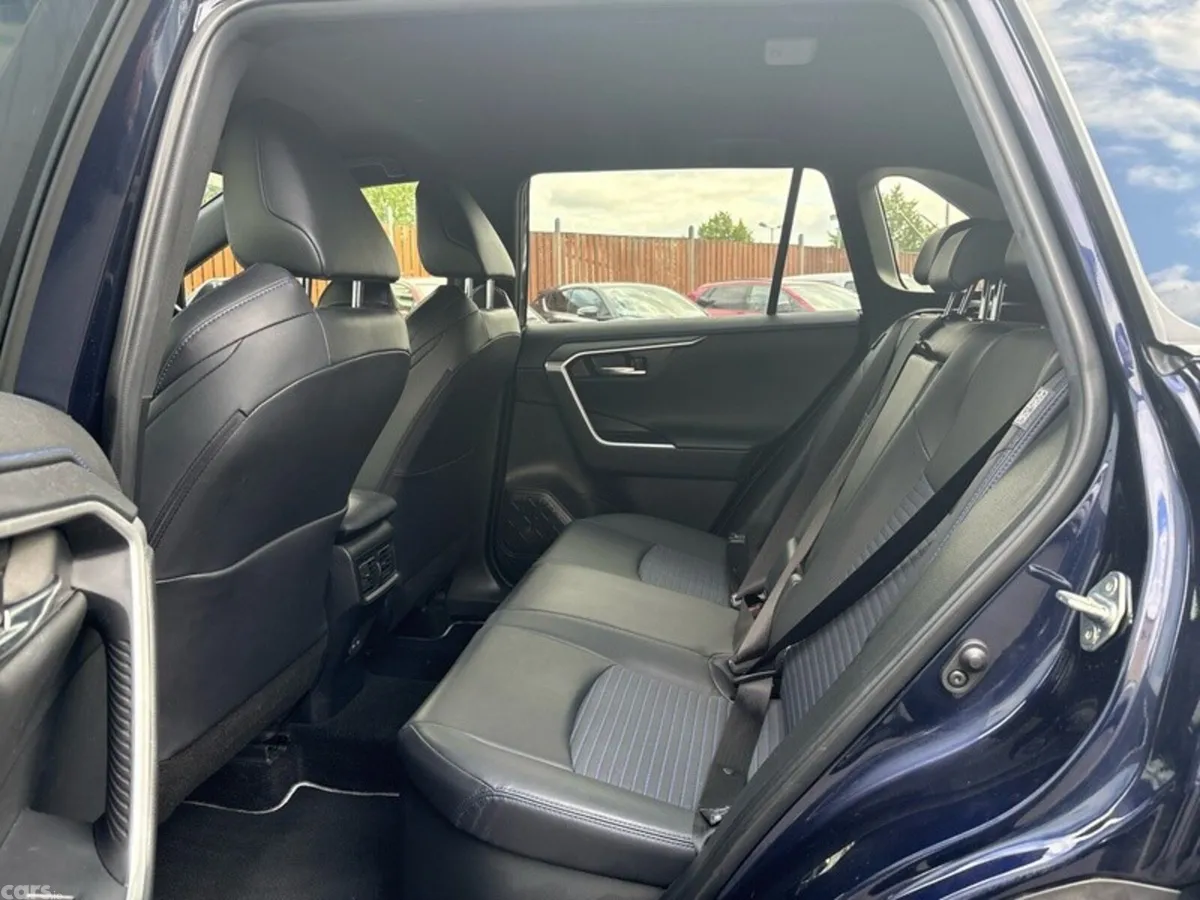 Toyota RAV4 SUV, Petrol Hybrid, 2024, Blue