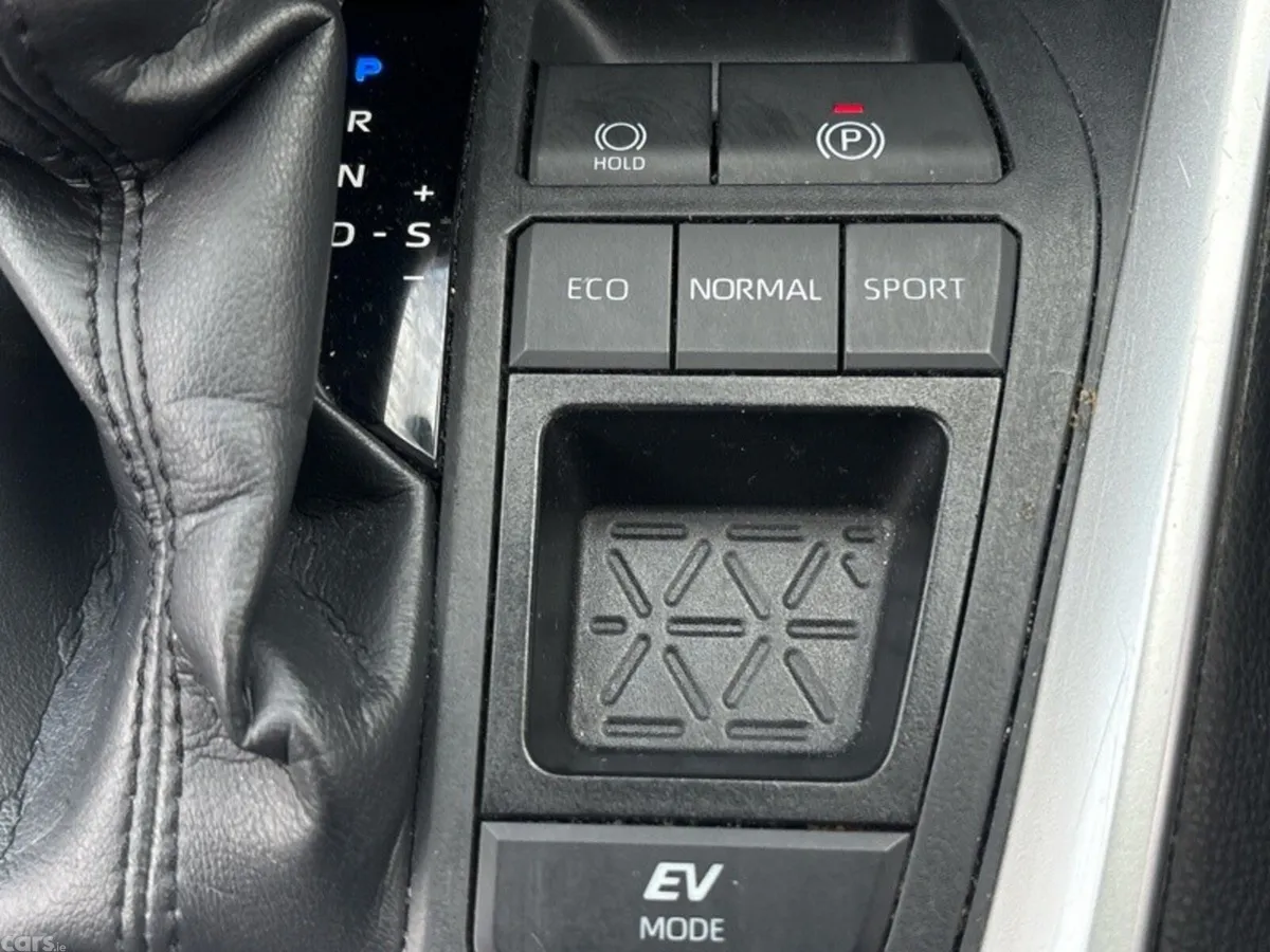 Toyota RAV4 SUV, Petrol Hybrid, 2024, Blue