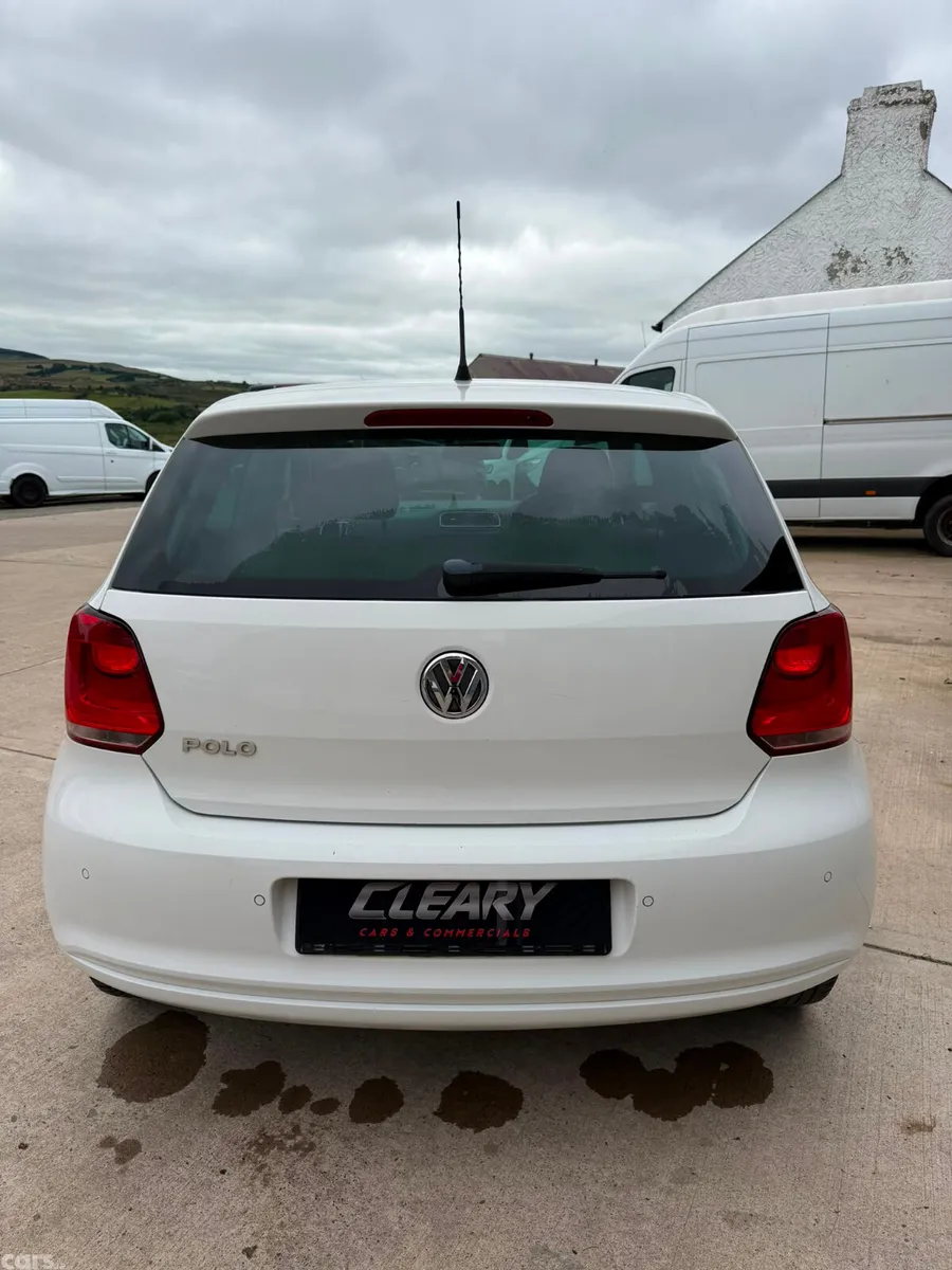Volkswagen Polo Hatchback, Petrol, 2013, White