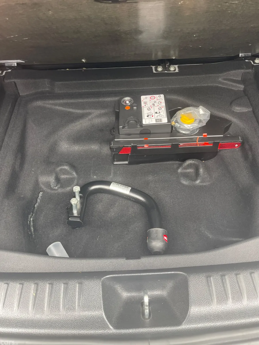 Mercedes-Benz GLA SUV, Diesel, 2015, Silver