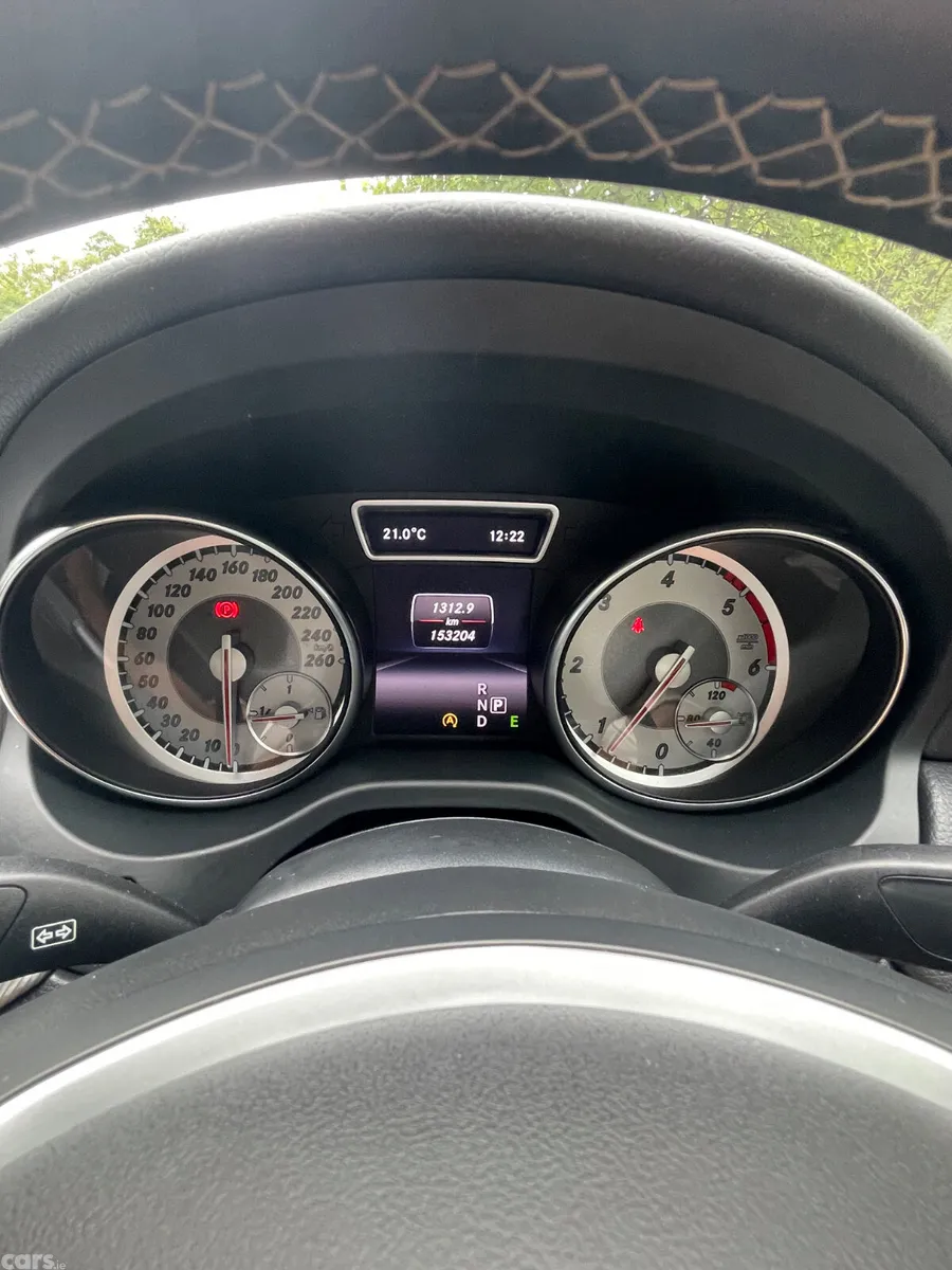 Mercedes-Benz GLA SUV, Diesel, 2015, Silver