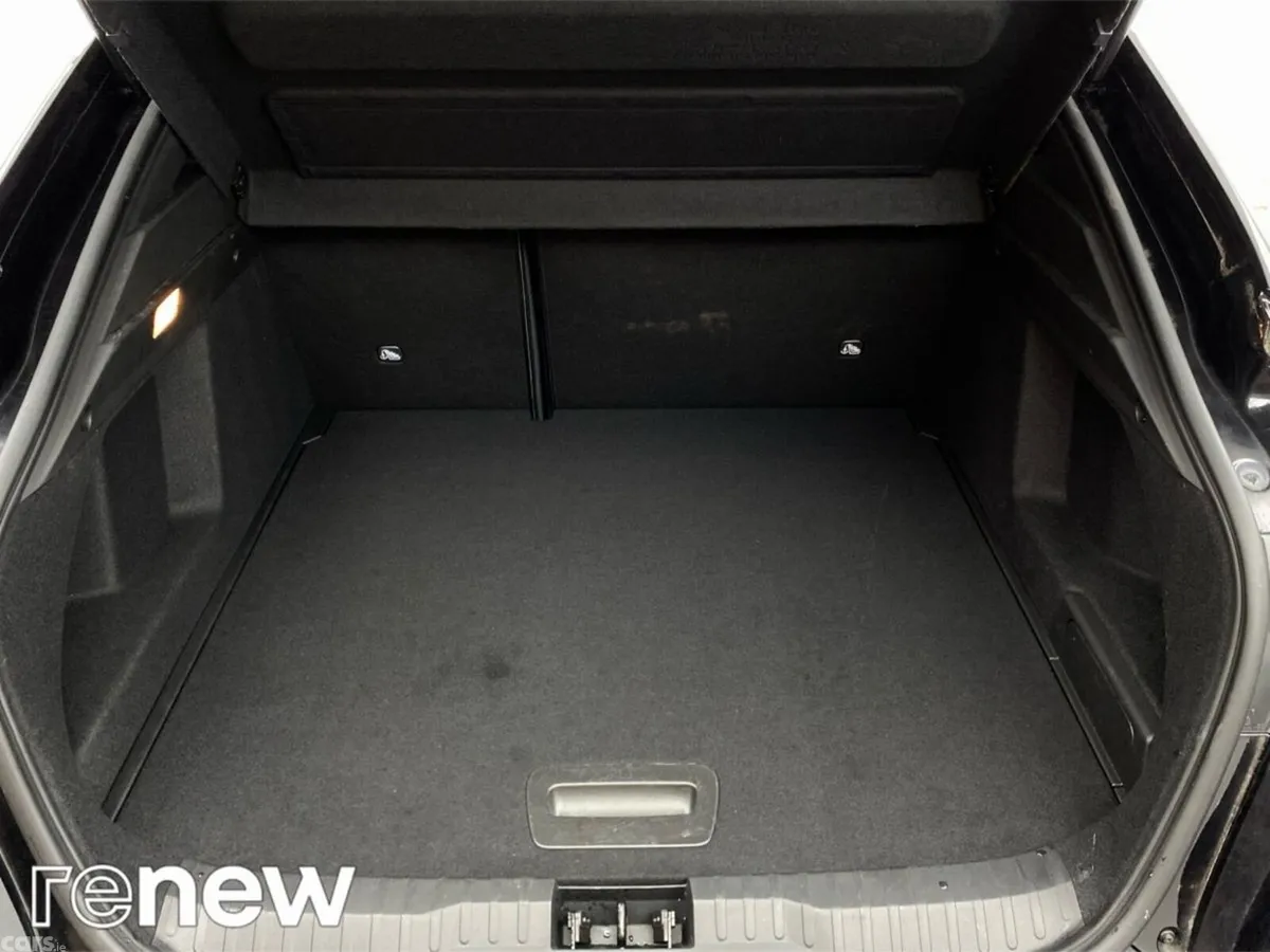 Renault Arkana Hatchback, Petrol, 2023, Black