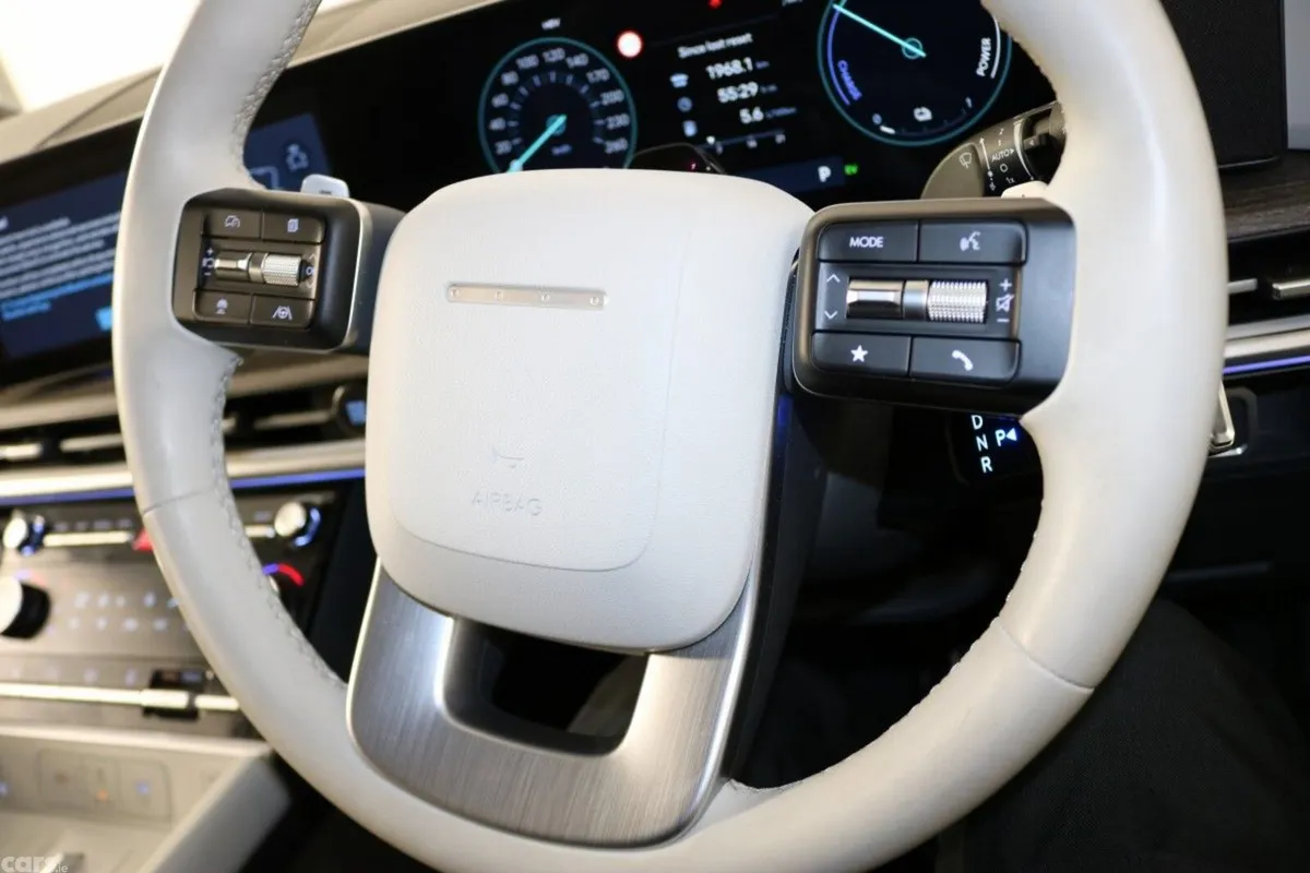 Hyundai Santa Fe SUV, Petrol Plug-in Hybrid, 2025, Grey