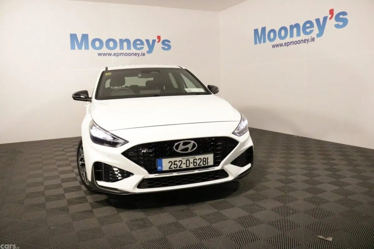 Hyundai i30 Hatchback, Petrol, 2025, White