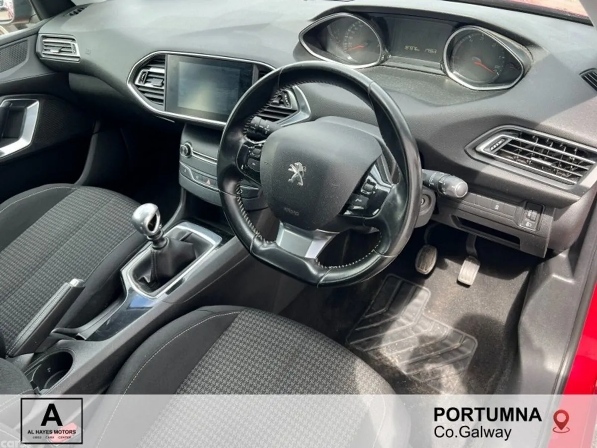Peugeot 308 Hatchback, Diesel, 2019, Red
