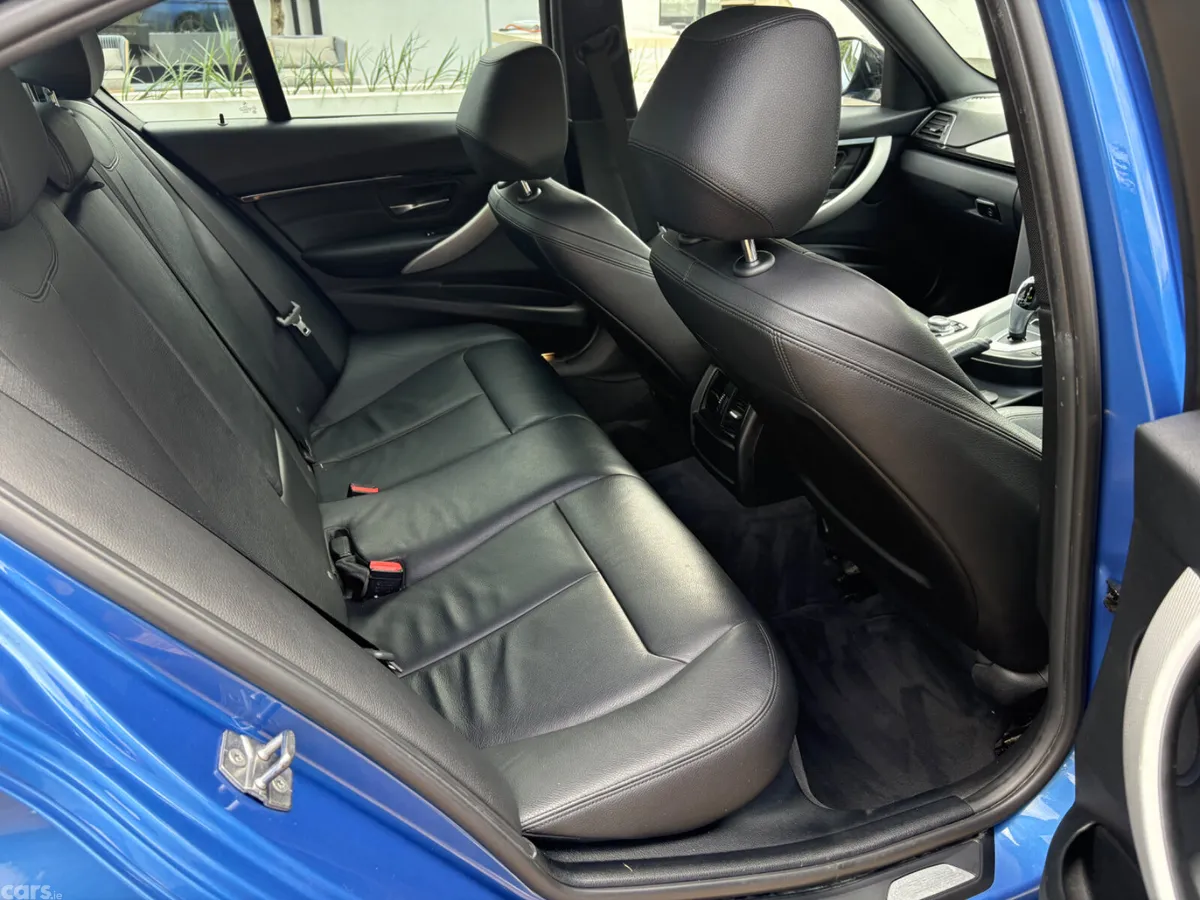 BMW 3-Series Saloon, Diesel, 2016, Blue