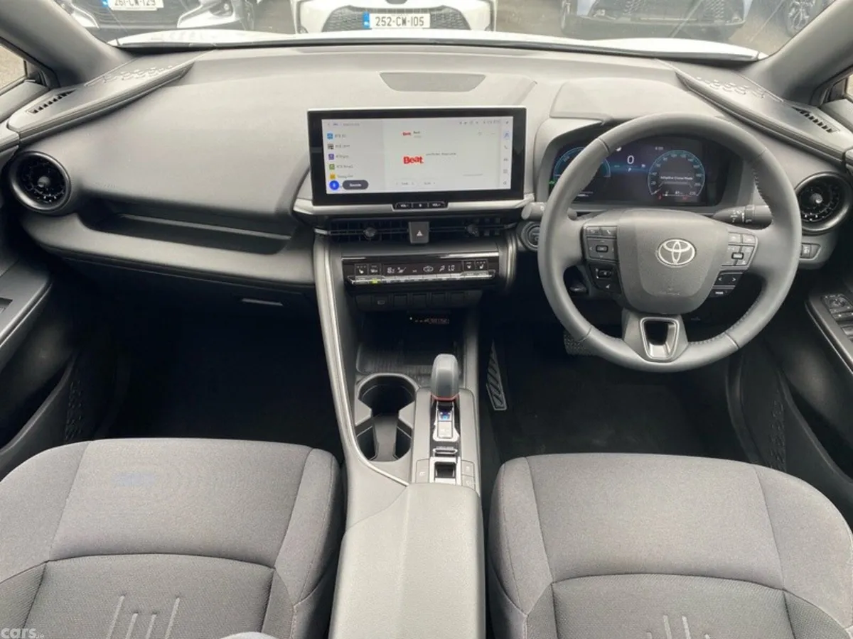 Toyota C-HR SUV, Petrol Hybrid, 2024, Grey