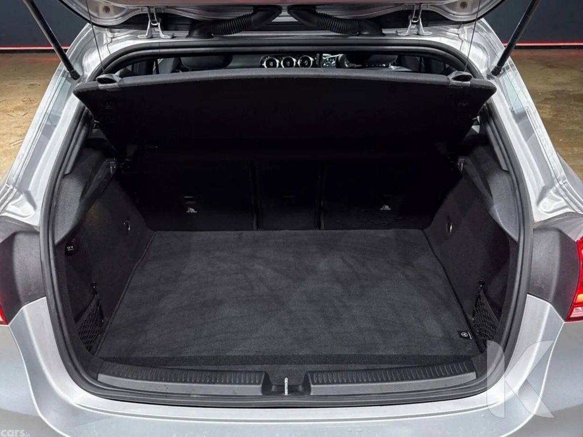 Mercedes-Benz A-Class Hatchback, Petrol, 2019, Silver