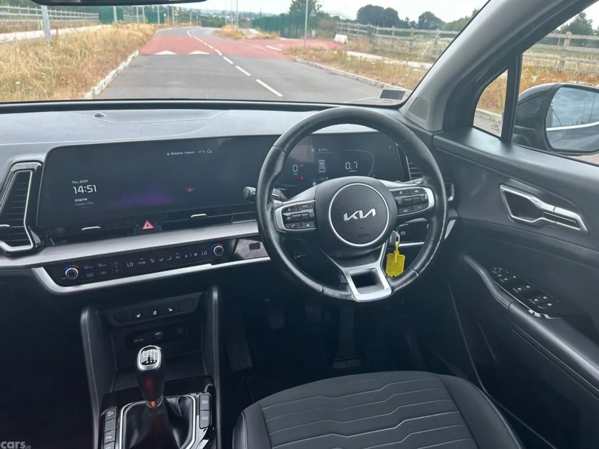 Kia Sportage SUV, Diesel Hybrid, 2023, Black