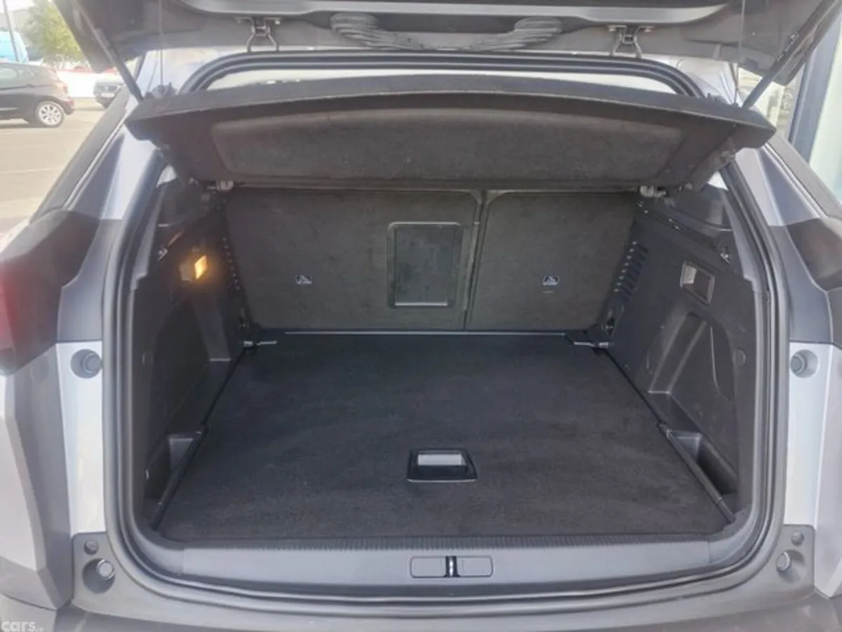 Peugeot 3008 MPV, Diesel, 2019, Grey