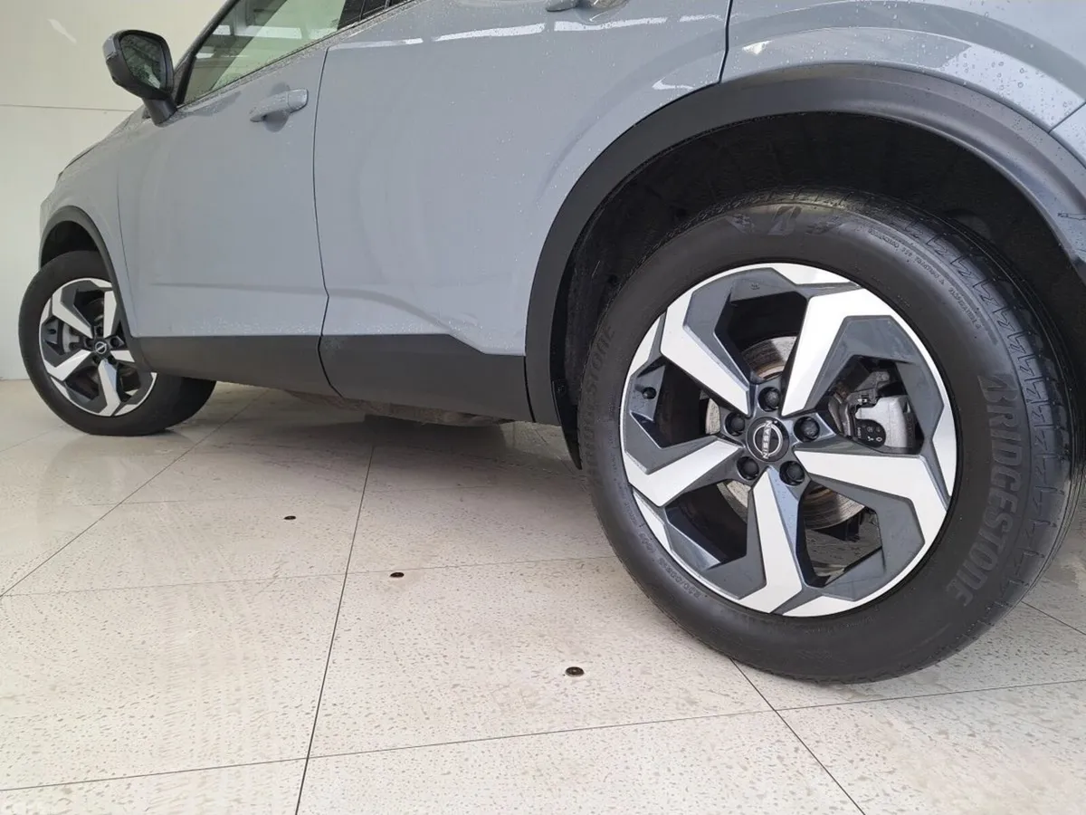Nissan Qashqai SUV, Petrol, 2024, Grey