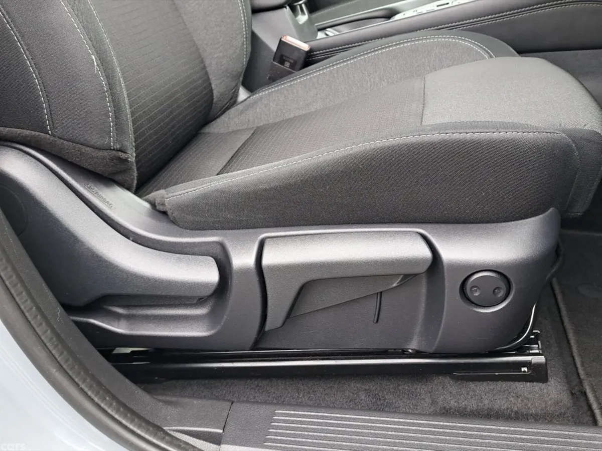 Nissan Qashqai SUV, Petrol, 2024, Grey