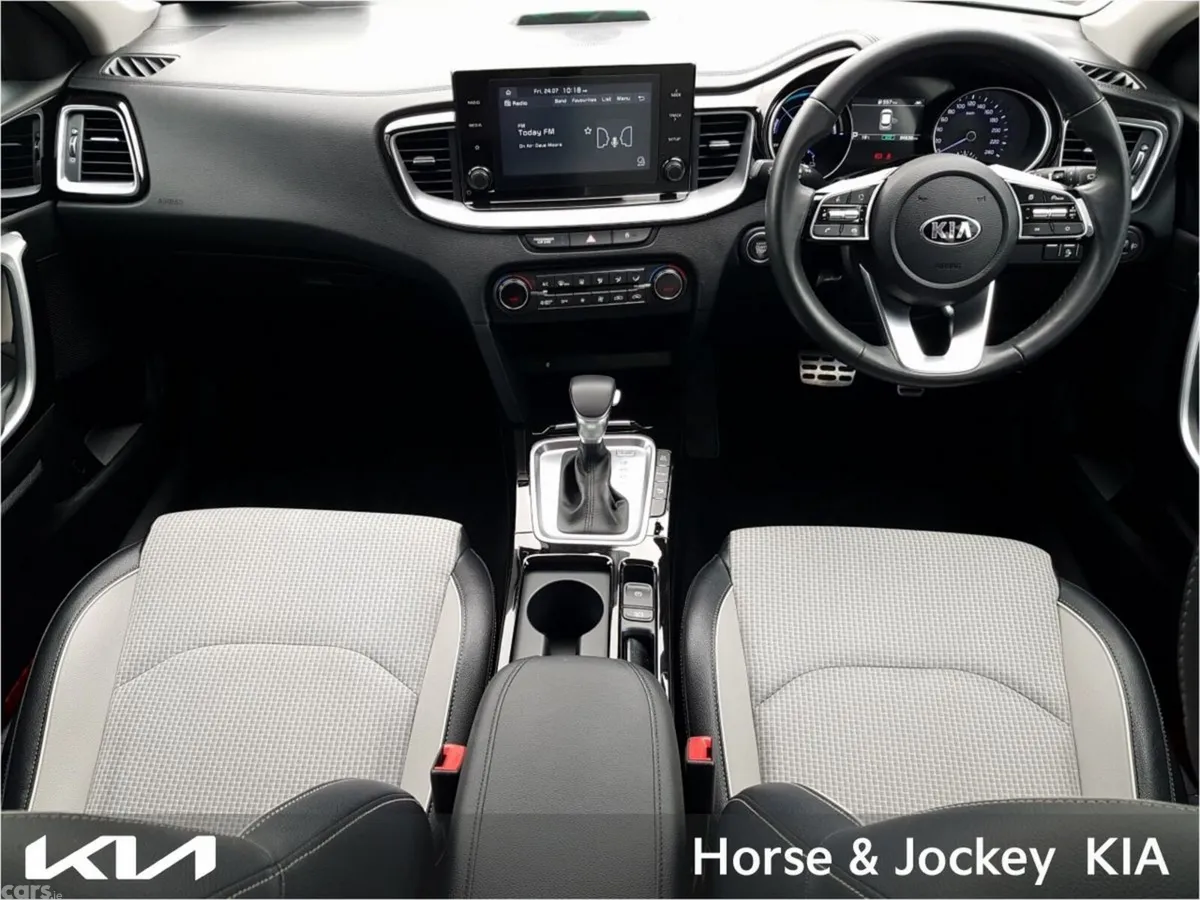 Kia XCeed Hatchback, Petrol Plug-in Hybrid, 2020, White