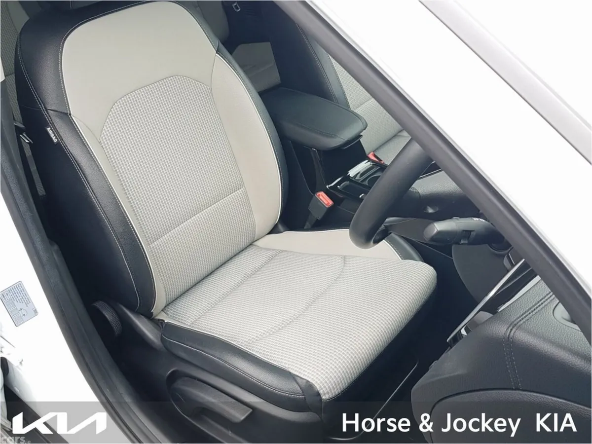 Kia XCeed Hatchback, Petrol Plug-in Hybrid, 2020, White