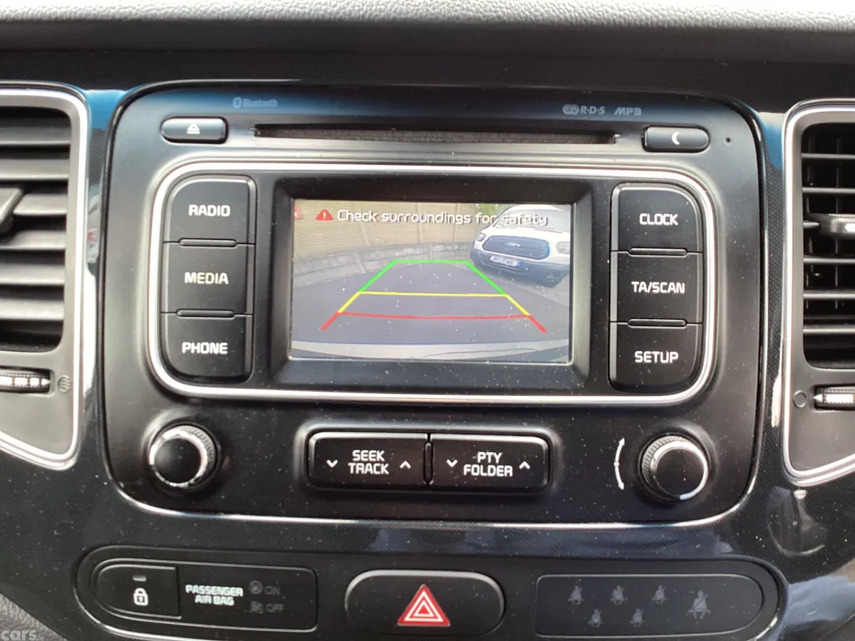 Kia Carens MPV, Diesel, 2015, Silver