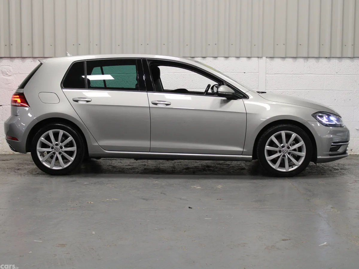 Volkswagen Golf Hatchback, Petrol, 2019, Silver