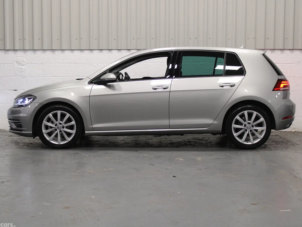 Volkswagen Golf Hatchback, Petrol, 2019, Silver