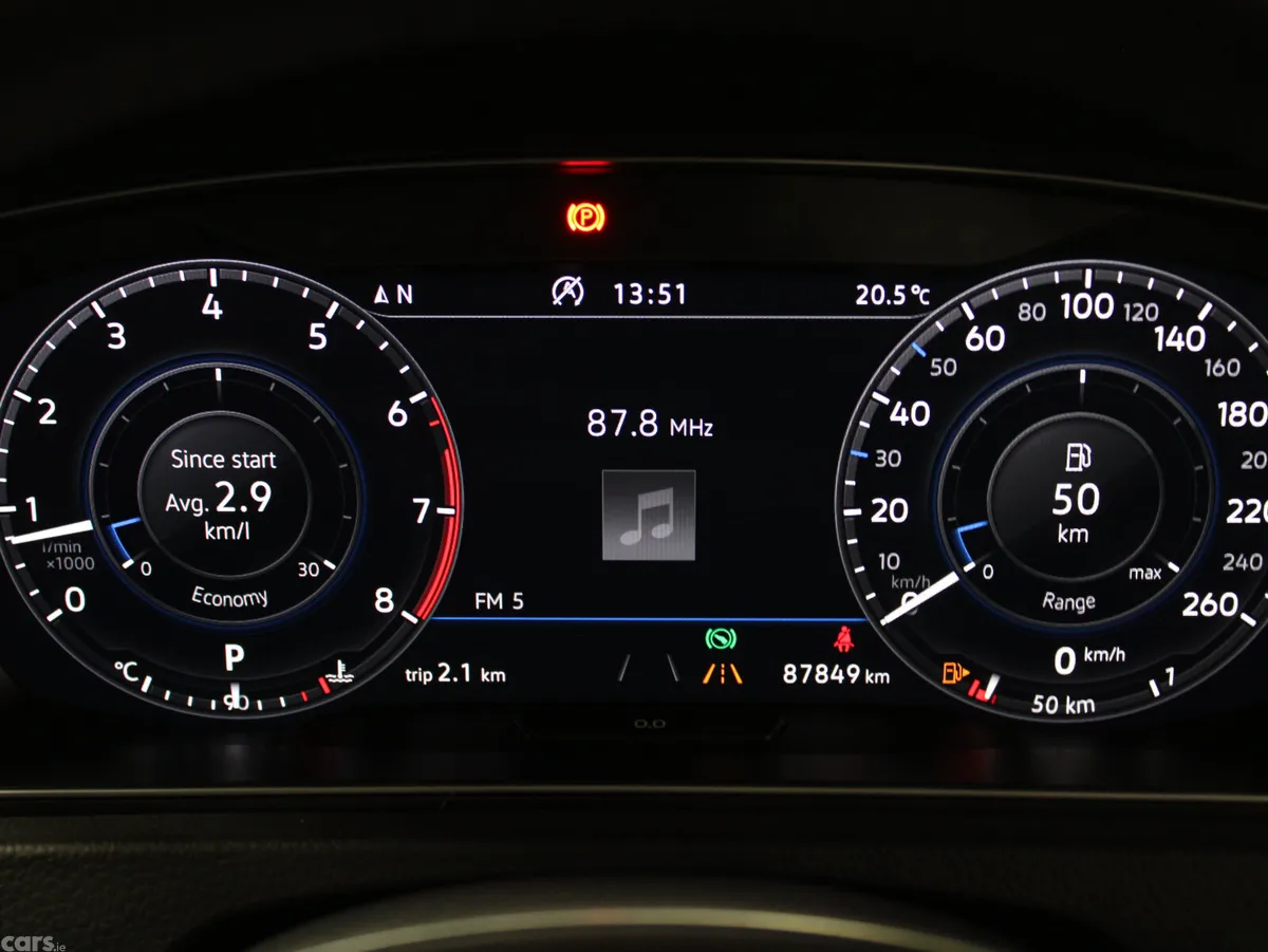 Volkswagen Golf Hatchback, Petrol, 2019, Silver