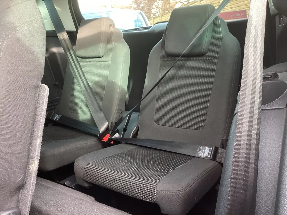 Peugeot 5008 MPV, Diesel, 2014, White