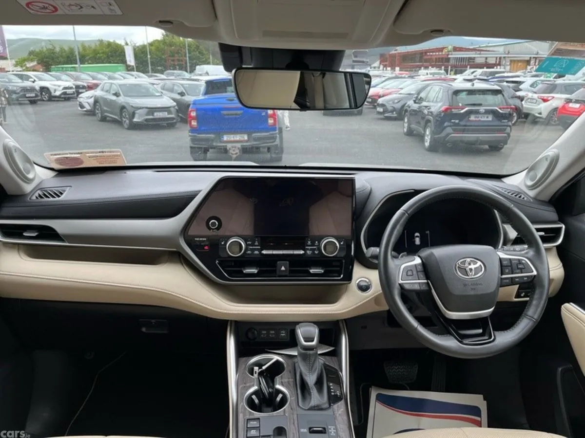Toyota Highlander Estate, Petrol Hybrid, 2024, Grey