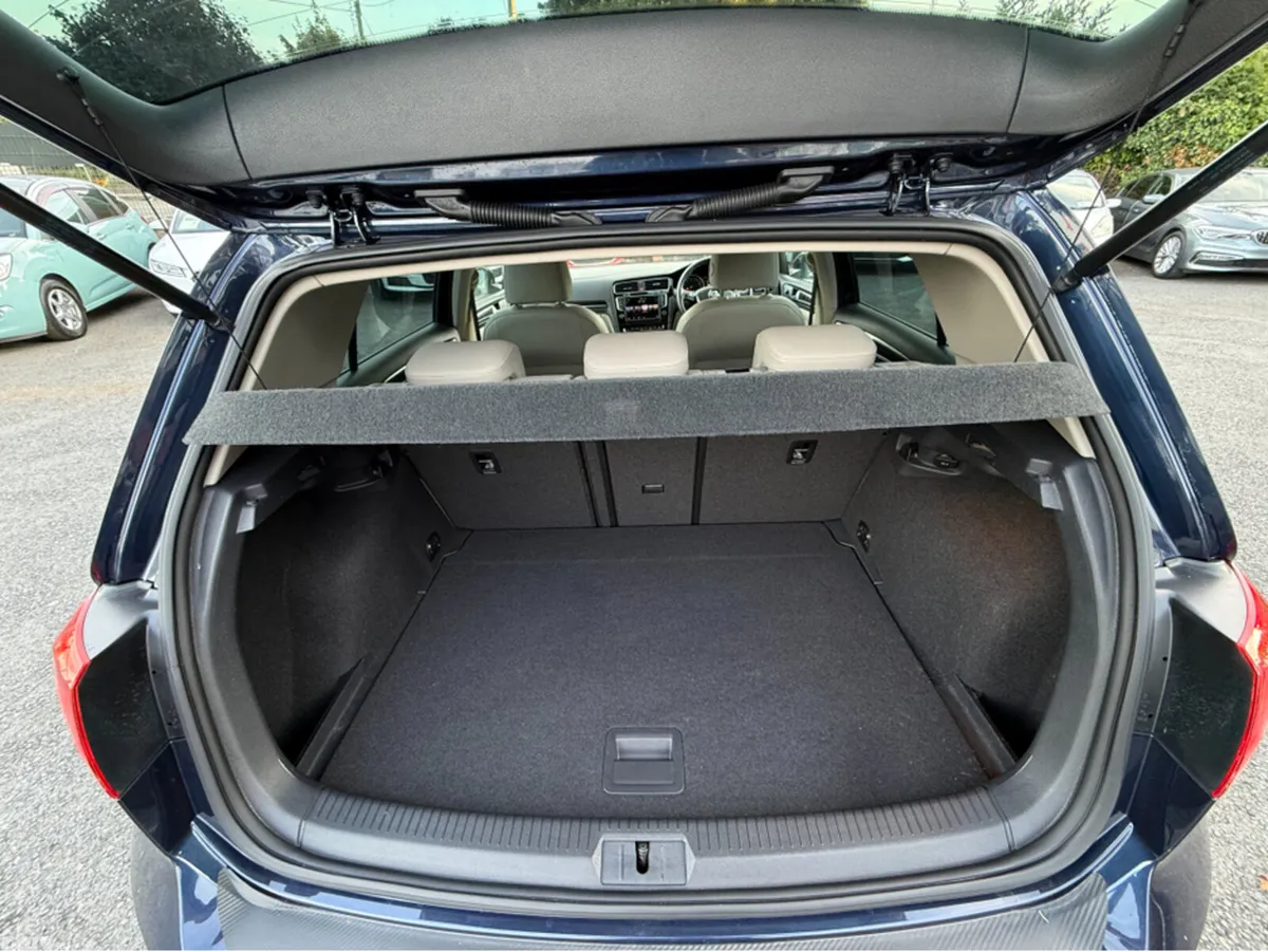 Volkswagen Golf Hatchback, Petrol, 2015, Blue