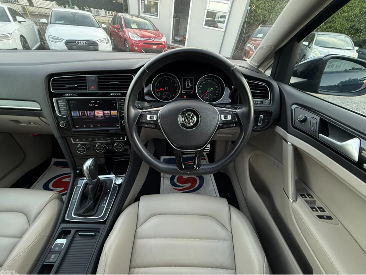 Volkswagen Golf Hatchback, Petrol, 2015, Blue