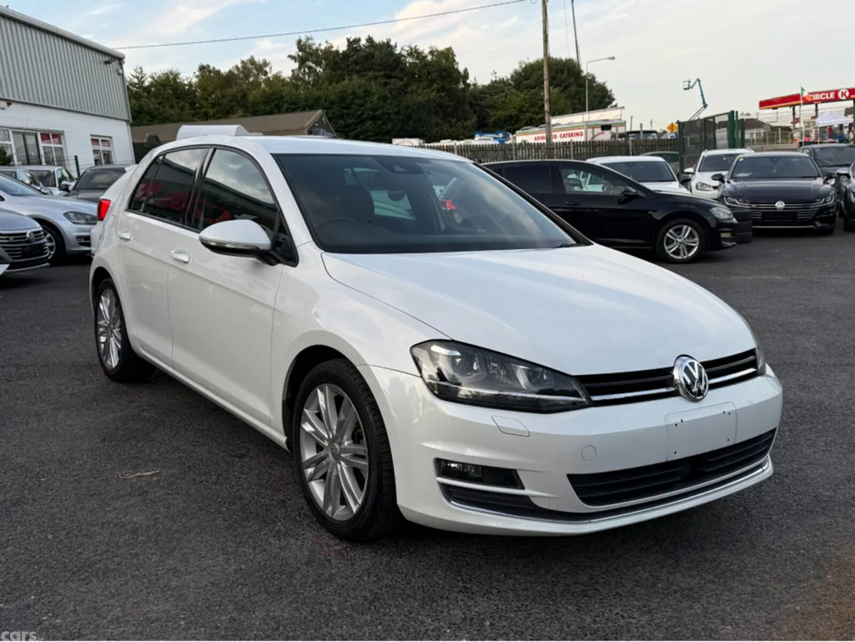 Volkswagen Golf Hatchback, Petrol, 2015, White