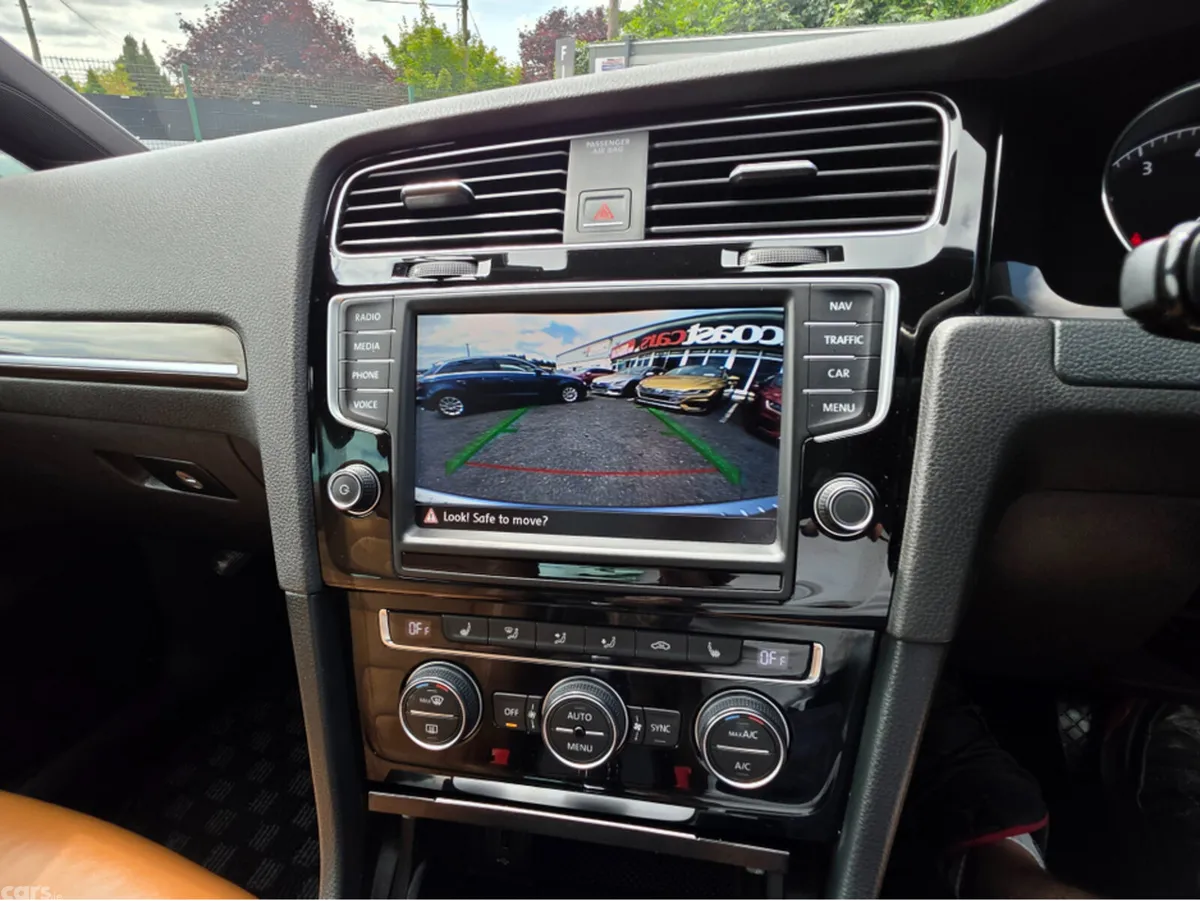 Volkswagen Golf Hatchback, Petrol, 2014, Grey