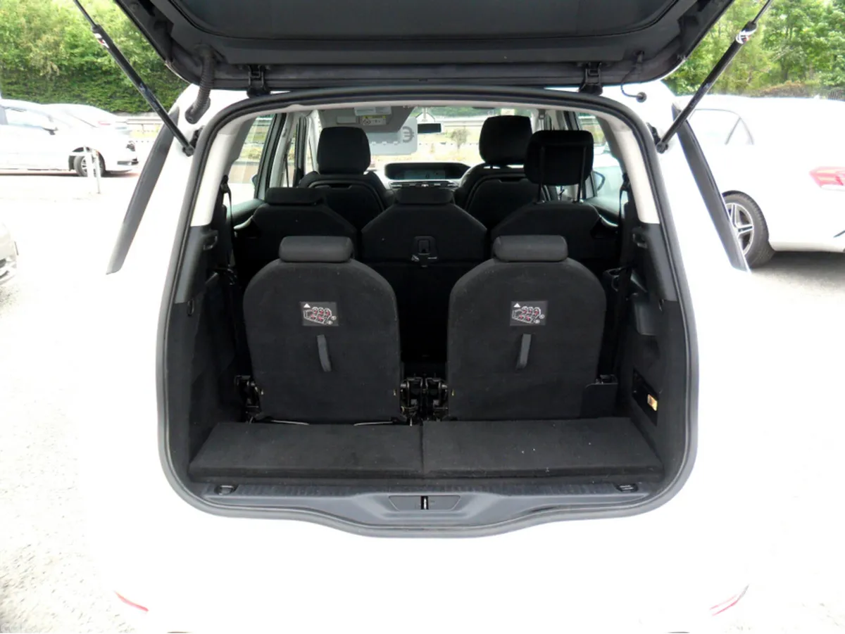 Citroen Grand C4 Picasso MPV, Diesel, 2015, White