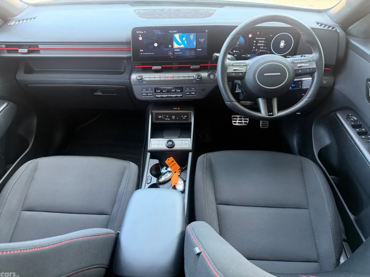 Hyundai KONA MPV, Petrol Hybrid, 2025, White