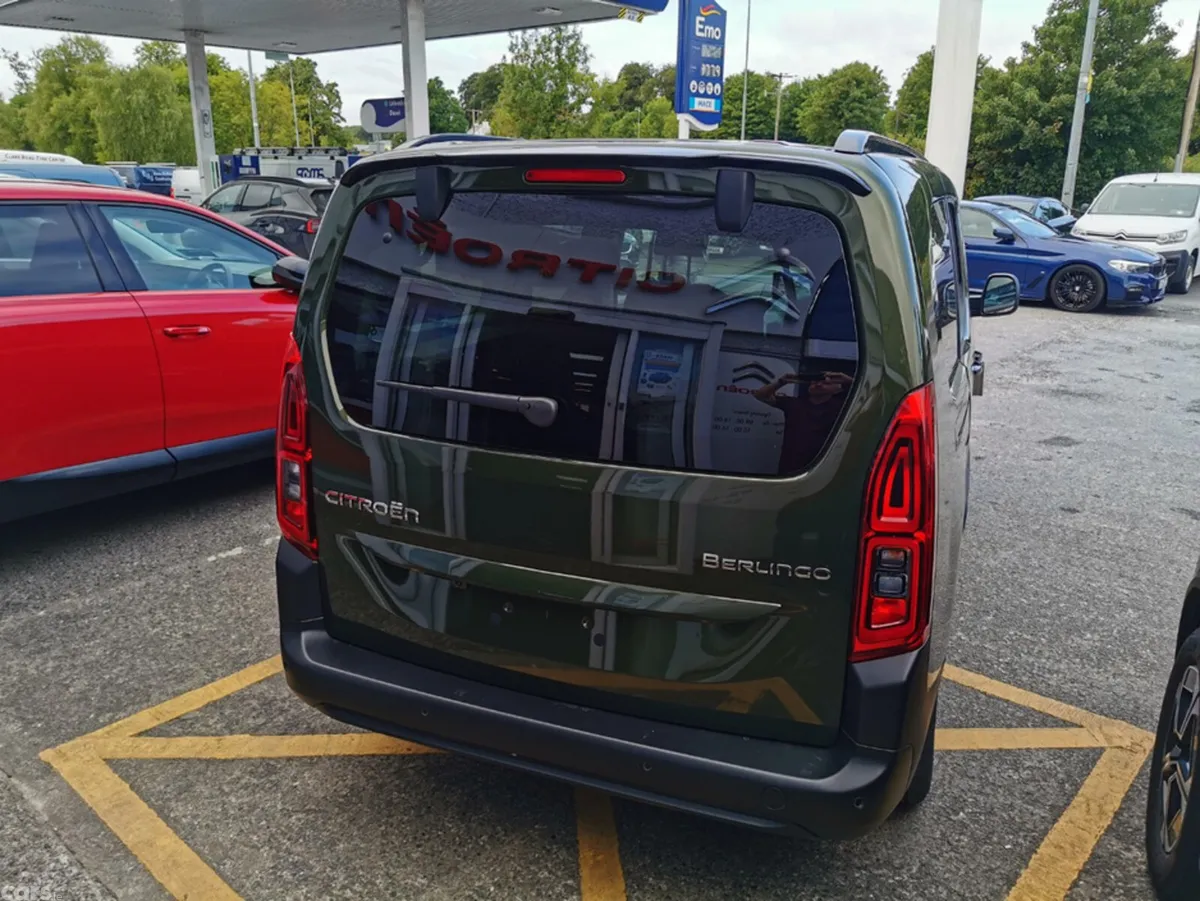 Citroen Berlingo Multispace MPV, Diesel, 2025, Green