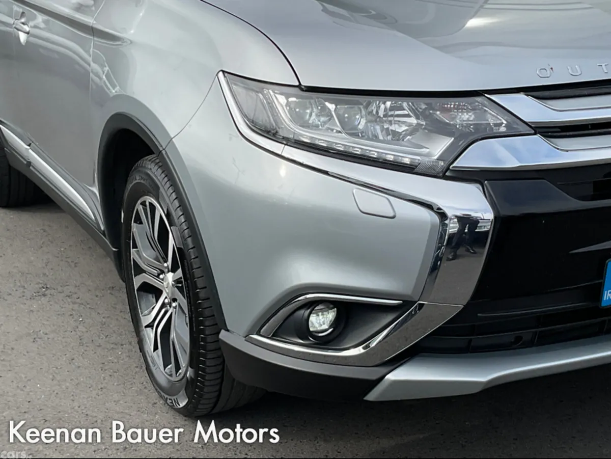 Mitsubishi Outlander Estate, Diesel, 2019, Grey