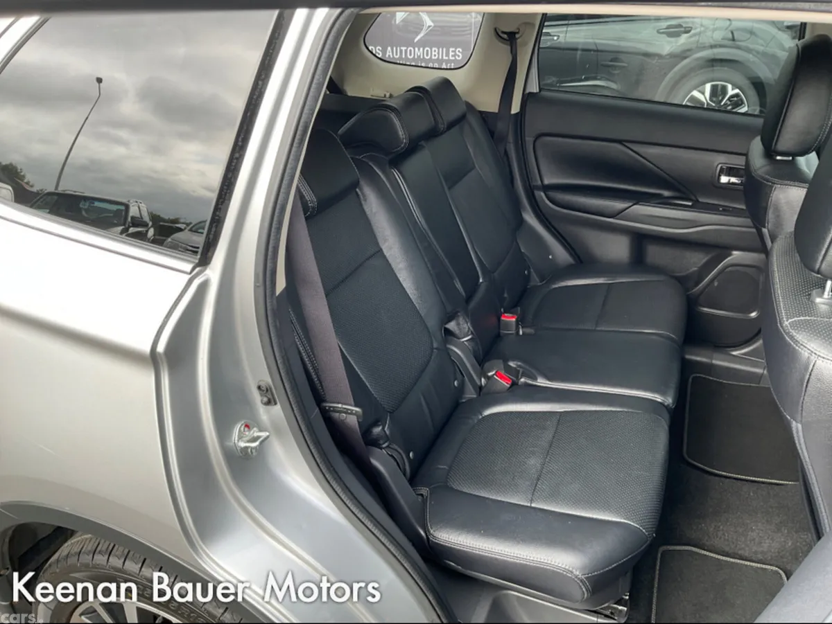 Mitsubishi Outlander Estate, Diesel, 2019, Grey