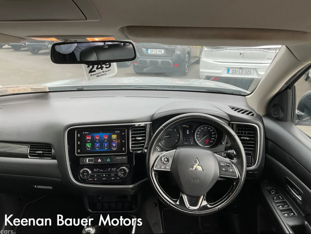 Mitsubishi Outlander Estate, Diesel, 2019, Grey
