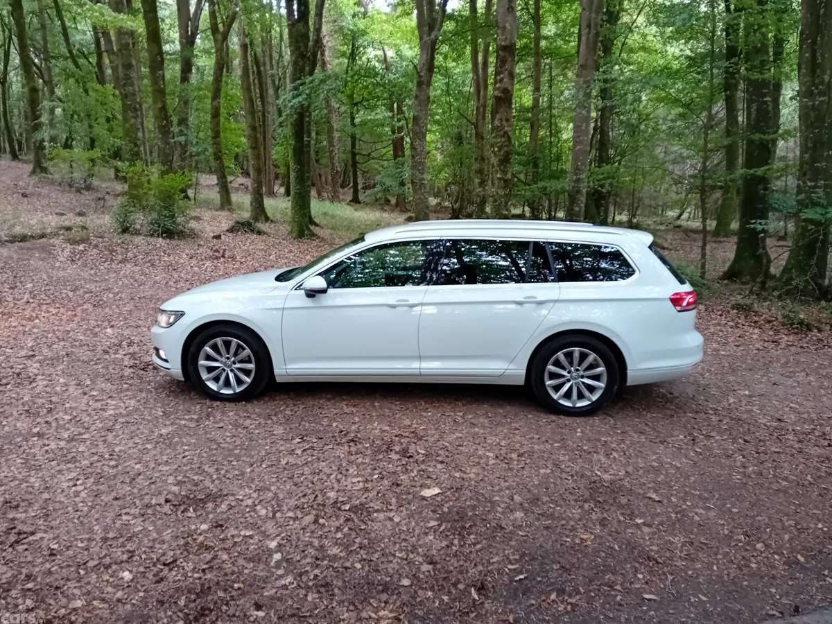 Volkswagen Passat Estate, Diesel, 2017, White