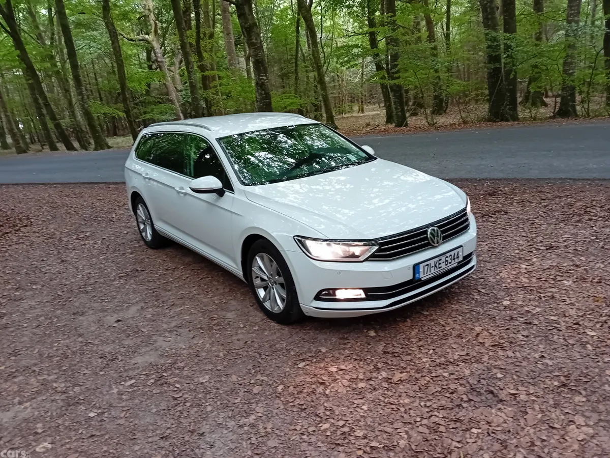 Volkswagen Passat Estate, Diesel, 2017, White