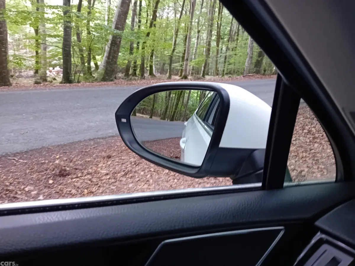 Volkswagen Passat Estate, Diesel, 2017, White