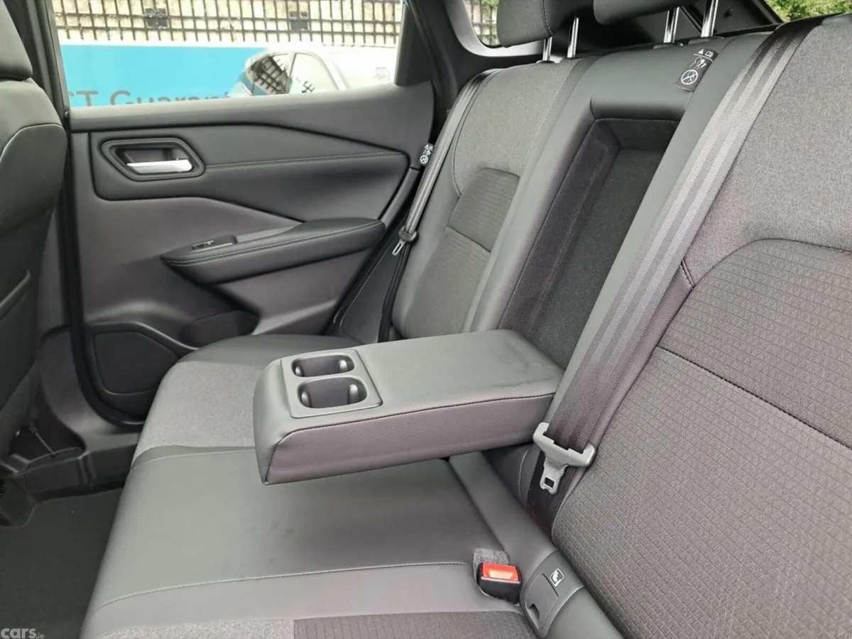 Nissan Qashqai SUV, Petrol Hybrid, 2025, Grey