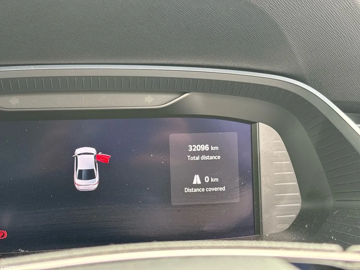 Skoda Octavia Saloon, Diesel, 2025, Black