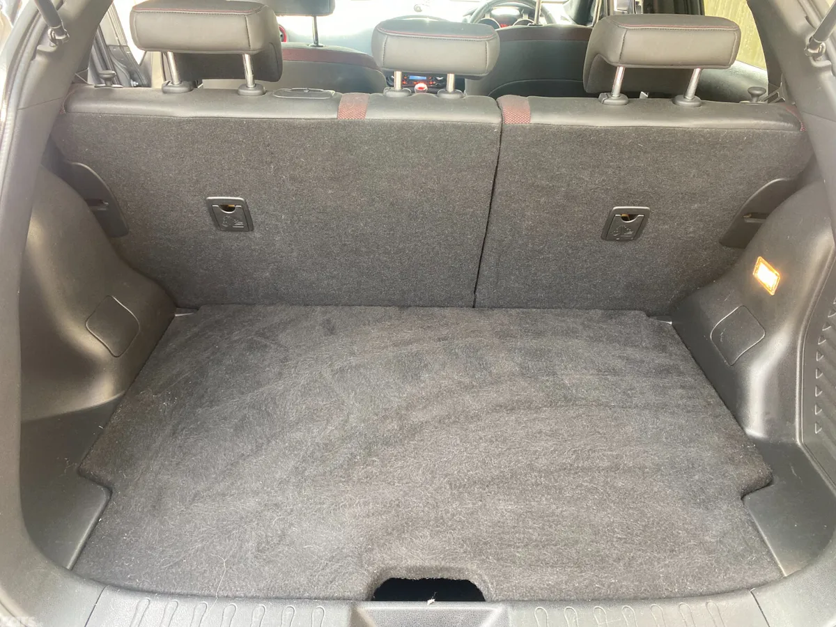 Nissan Juke SUV, Diesel, 2018, Grey