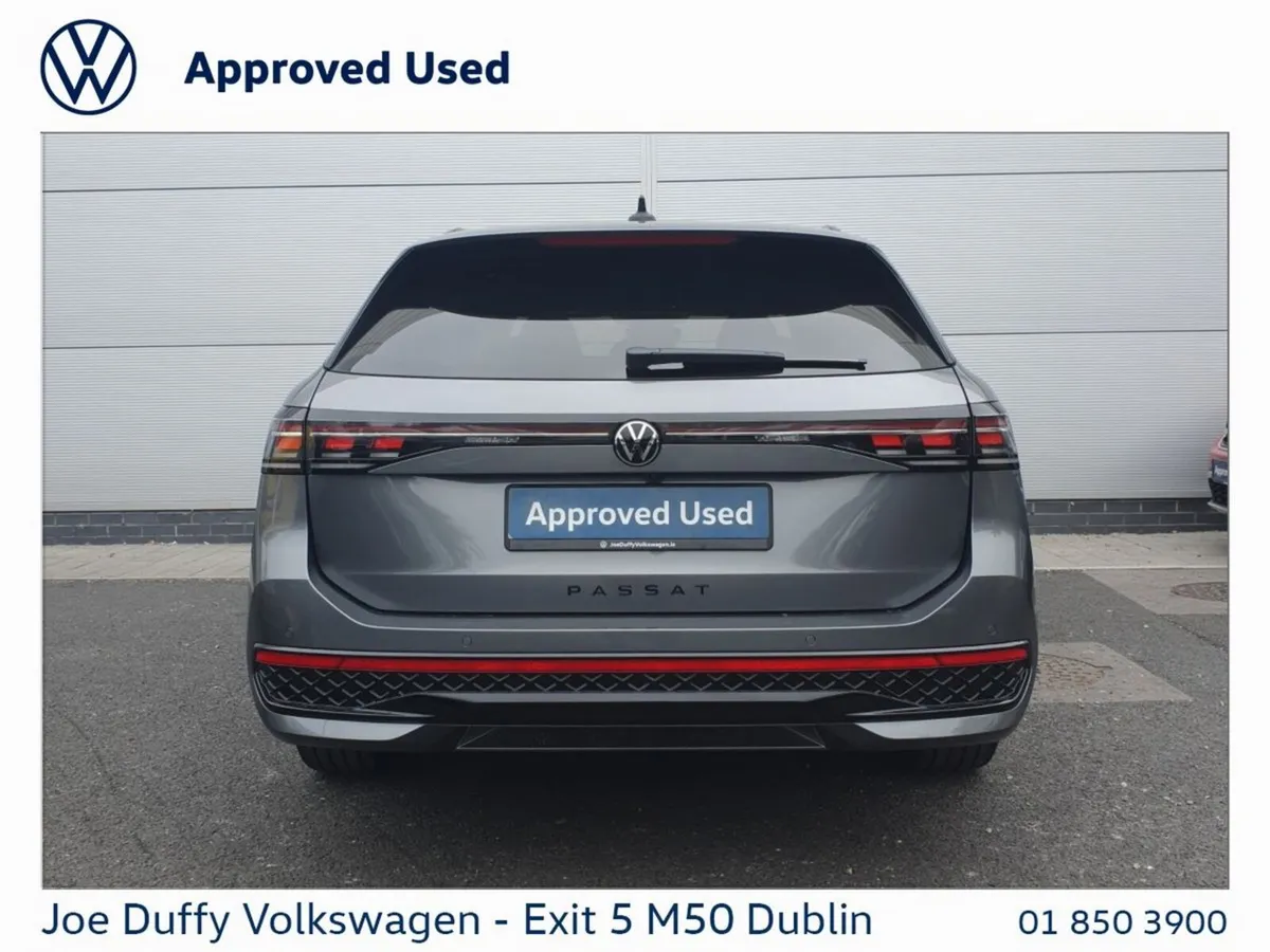 Volkswagen Passat Estate, Diesel, 2026, Grey