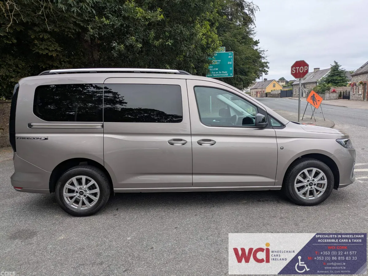 Ford Tourneo Connect MPV, Diesel, 2024, Silver