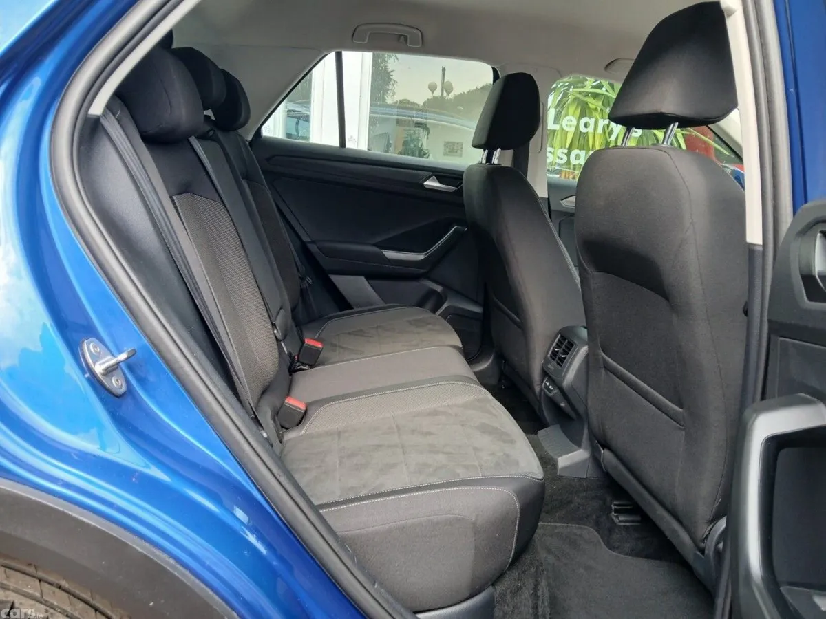 Volkswagen T-Roc SUV, Diesel, 2021, Blue