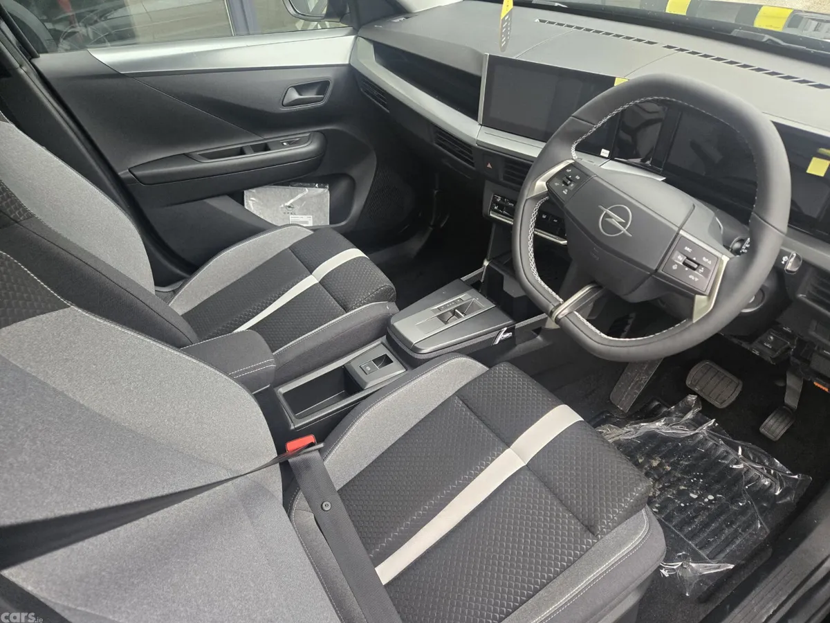 Opel Frontera SUV, Petrol Hybrid, 2026, Grey
