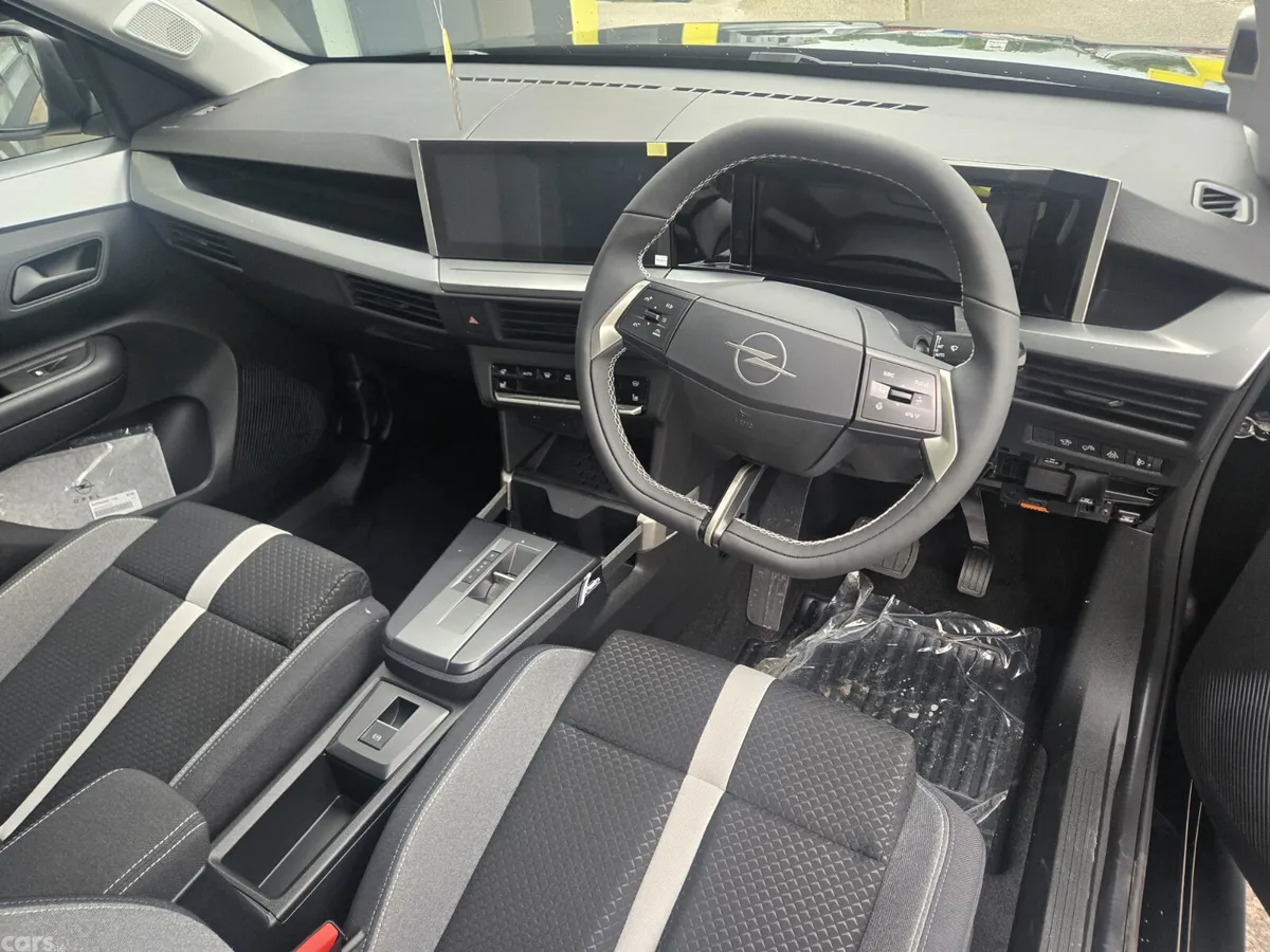Opel Frontera SUV, Petrol Hybrid, 2026, Grey