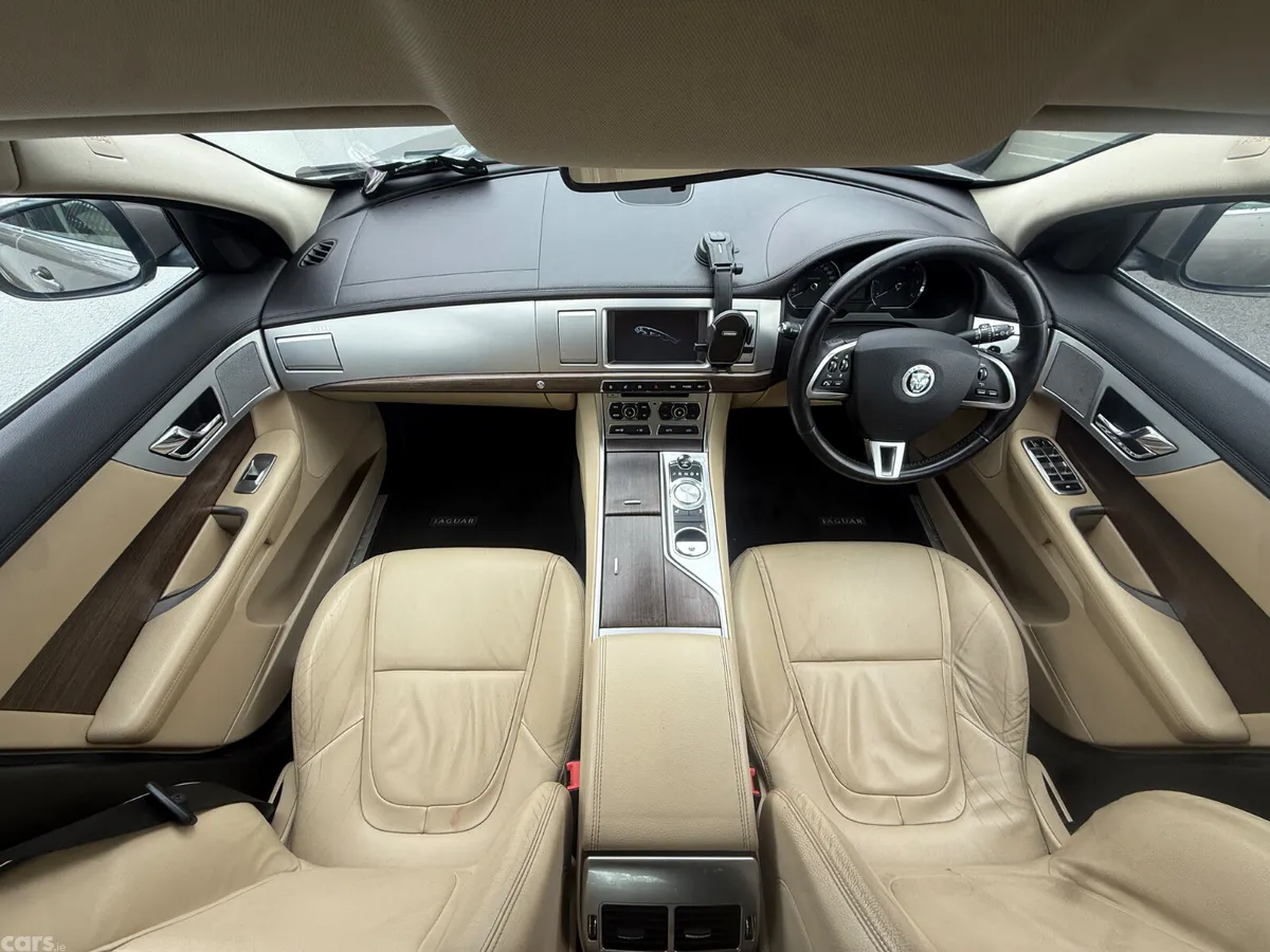 Jaguar XF Saloon, Diesel, 2012, Grey