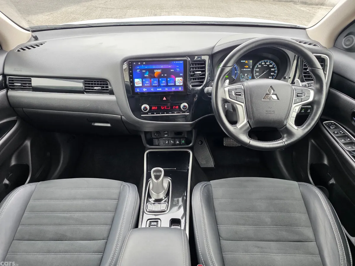 Mitsubishi Outlander SUV, Petrol Plug-in Hybrid, 2022, White