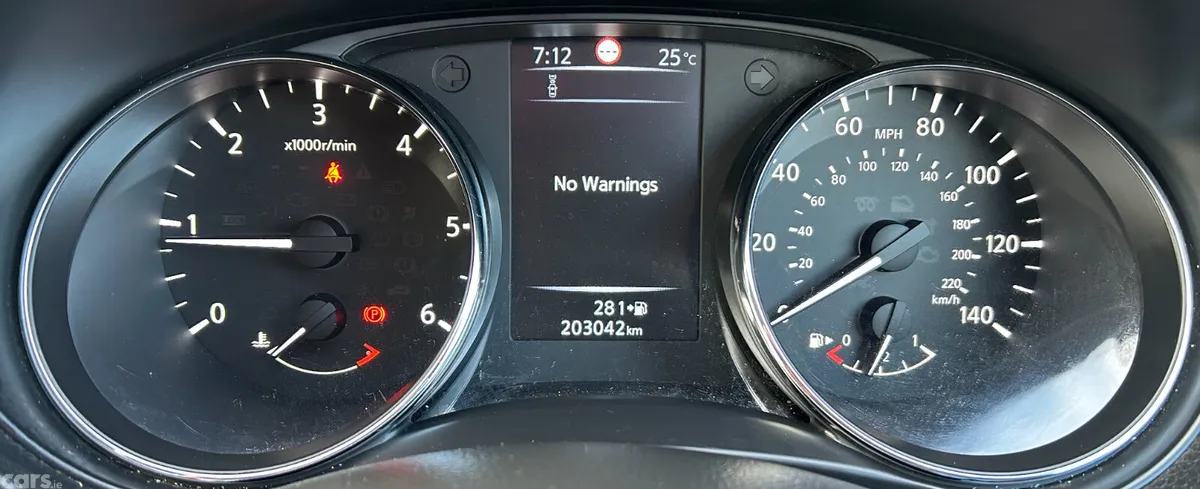 Nissan Qashqai Hatchback, Diesel, 2015, Blue