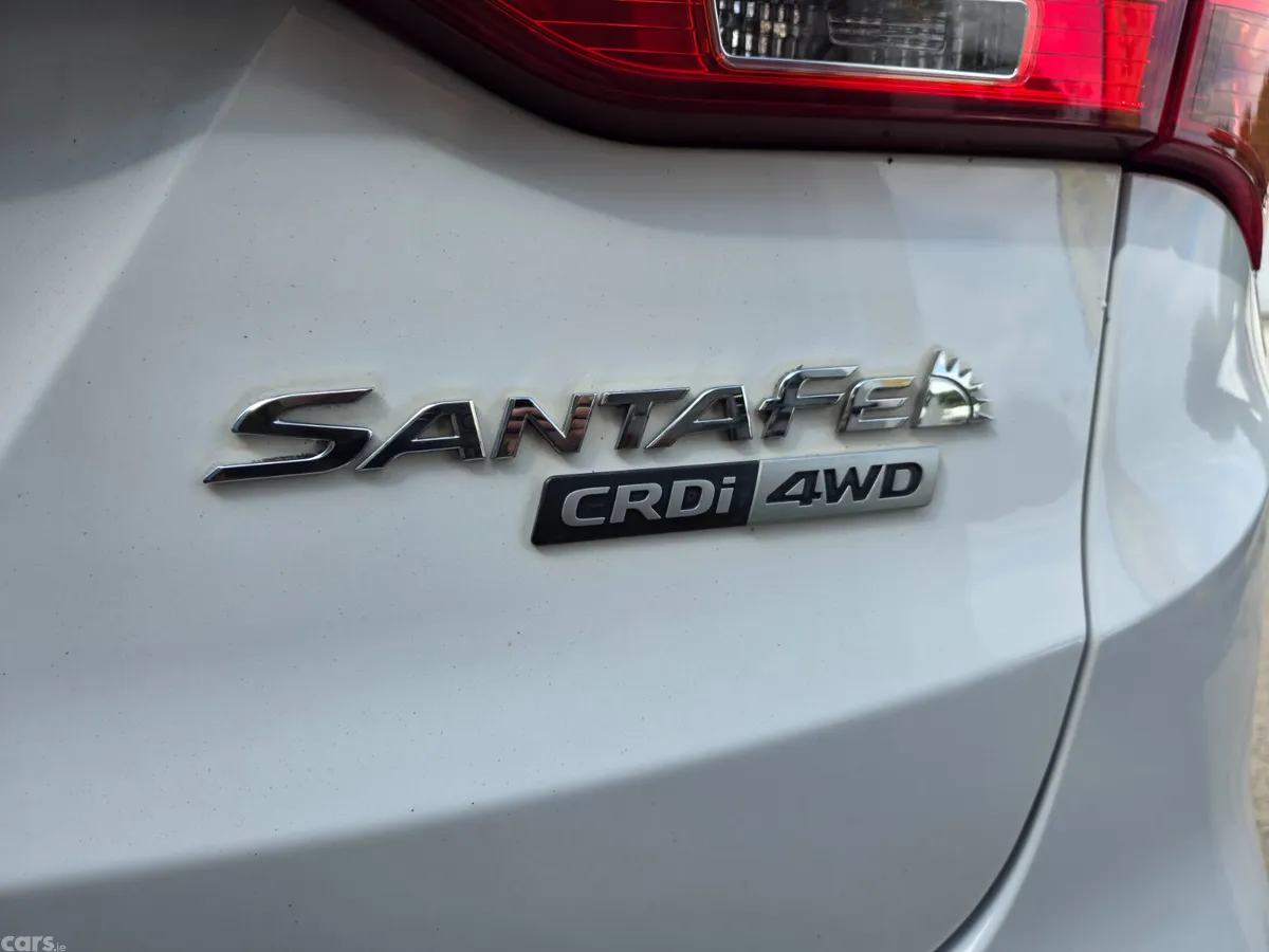 Hyundai Santa Fe SUV, Diesel, 2014, White