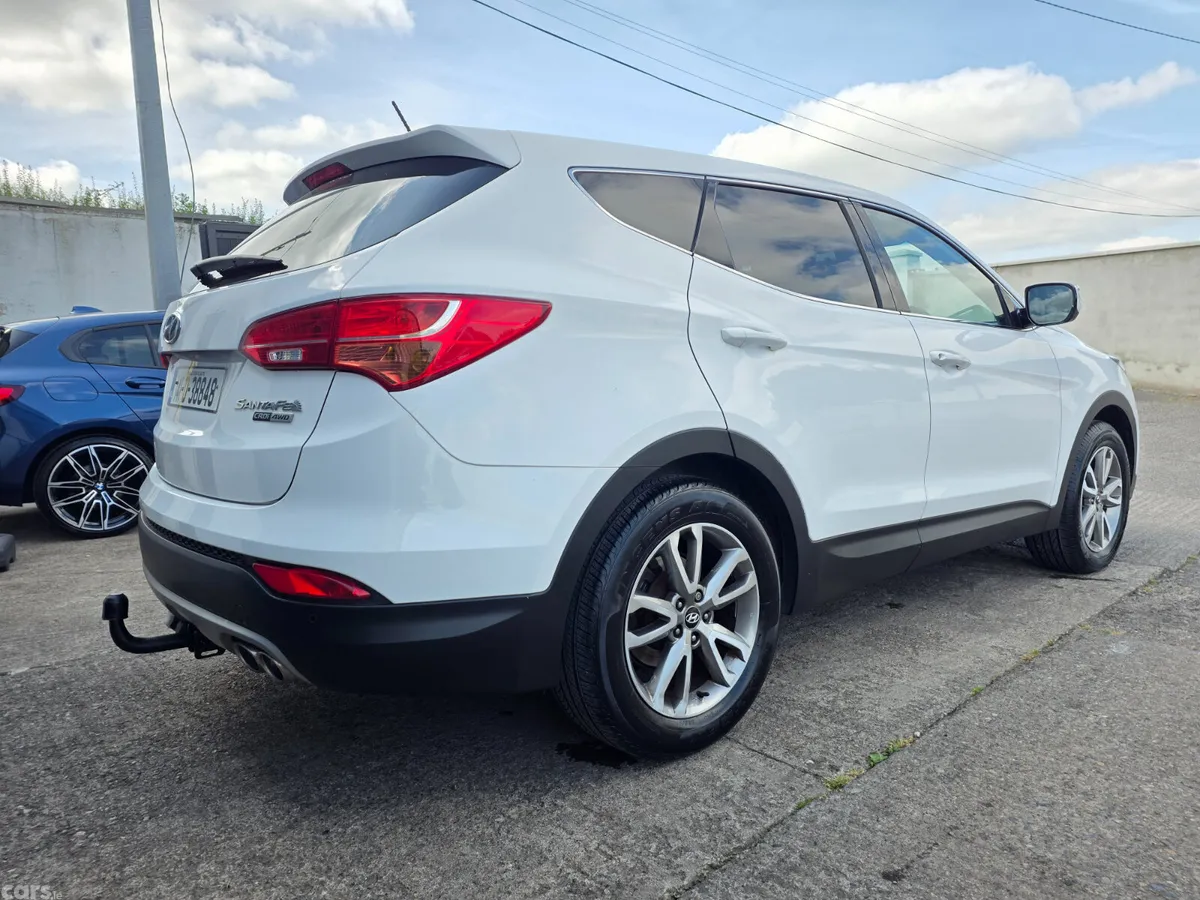 Hyundai Santa Fe SUV, Diesel, 2014, White